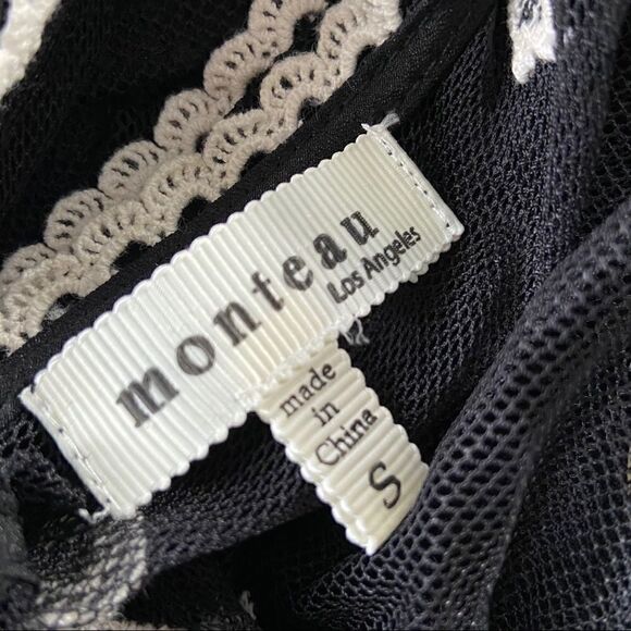 Monteau mesh bow embroidered sleeveless top - Picture 6 of 6